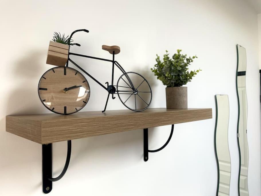 Charme Urbain Sous Les Toits-Terrasse/Clim/Parking Lejlighed Béziers Eksteriør billede